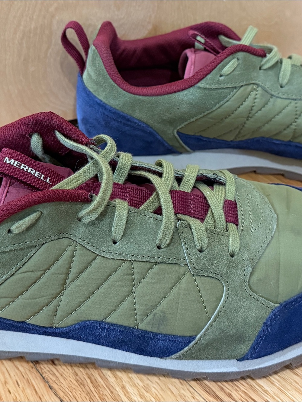 Merrell Men's Olive, Burgundy & Navy Low-Top Sneakers - Picture 3 of 6